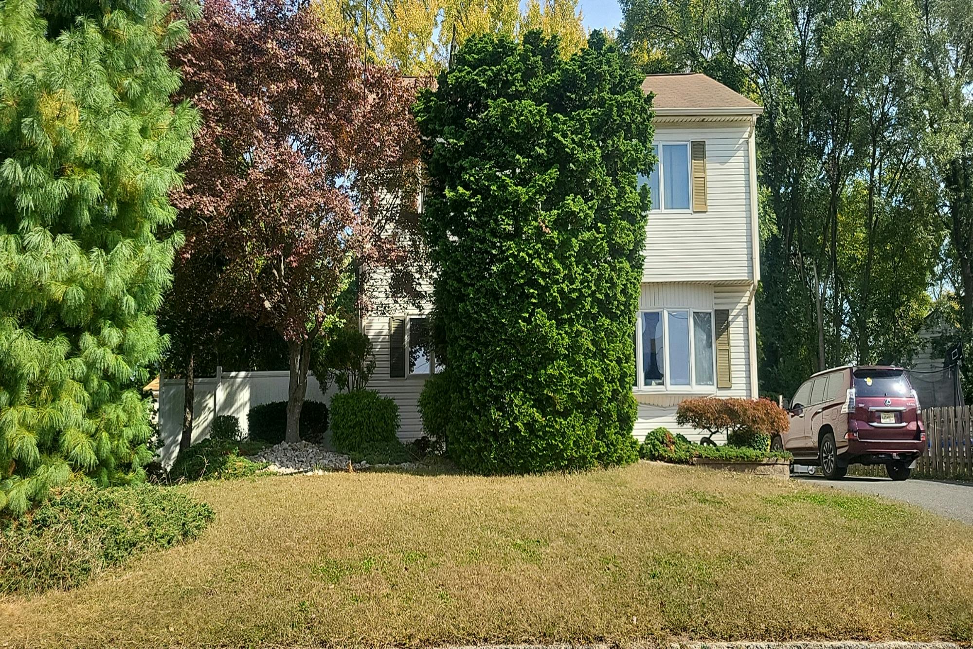 32 Windsor Drive, E Brunswick Twp, NJ 08816, Middlesex County