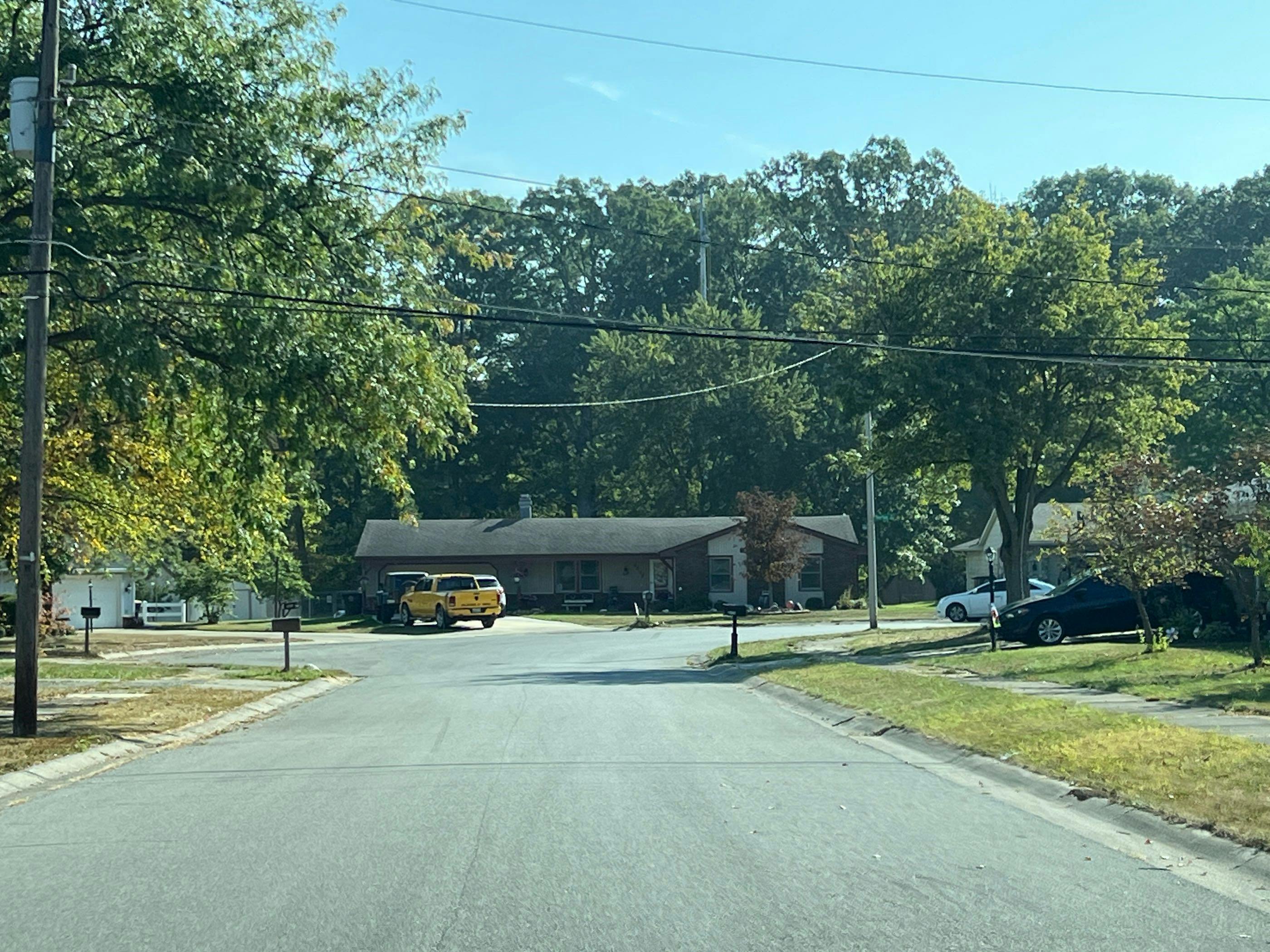 Bellmawr Ln, Fort Wayne, IN 46815
