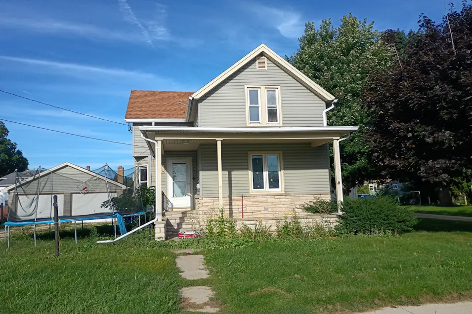 210 S University Ave Beaver Dam, WI 53916, Dodge County