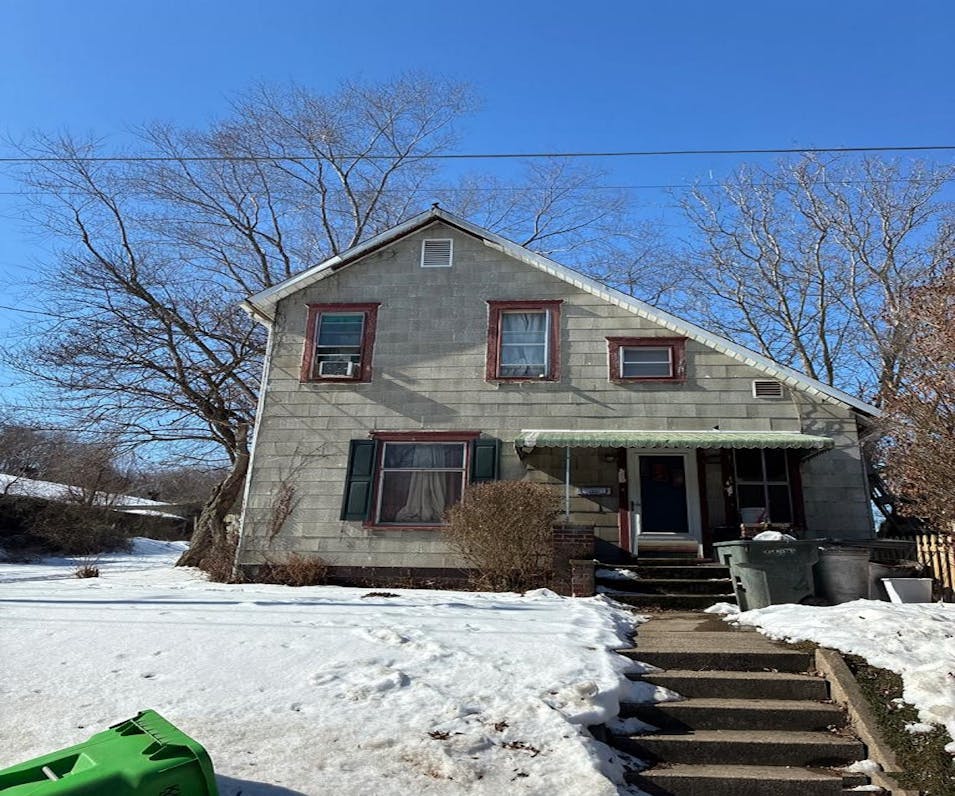 1237s Mahoning Ave Alliance, OH 44601, Stark County