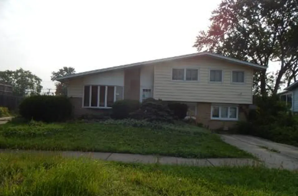 14825 Parkside Ave Oak Forest, IL 60452, Cook County