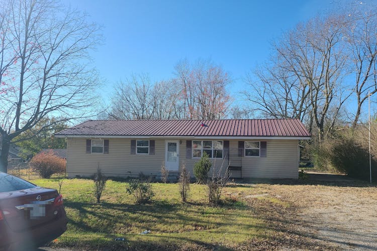 211 S Boyd Street Conway, MO 65632, Laclede County