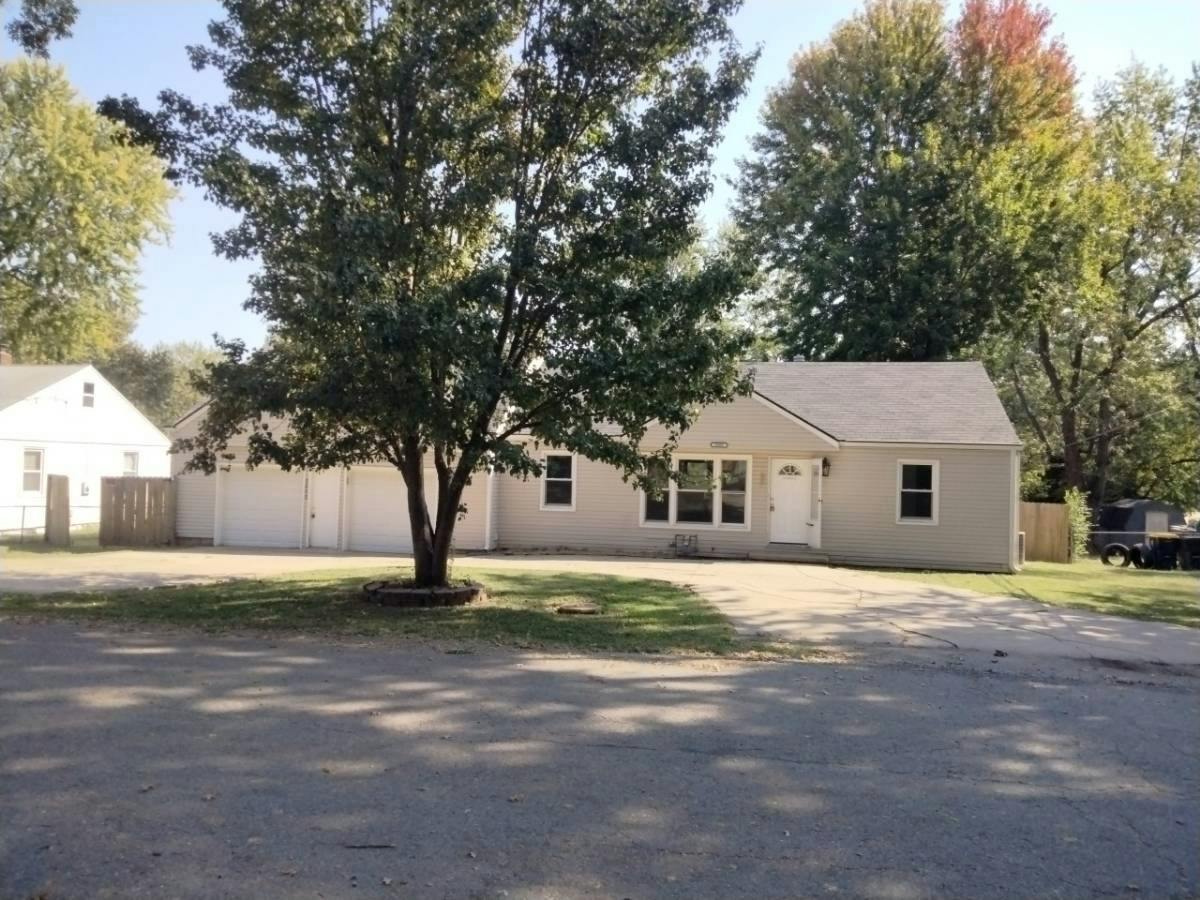 Ridgeway Ave, Kansas City, MO 64133 #1