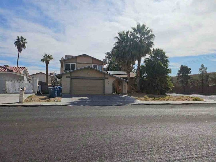 5274 Annie Oakley Dr Las Vegas, NV 89120, Clark County