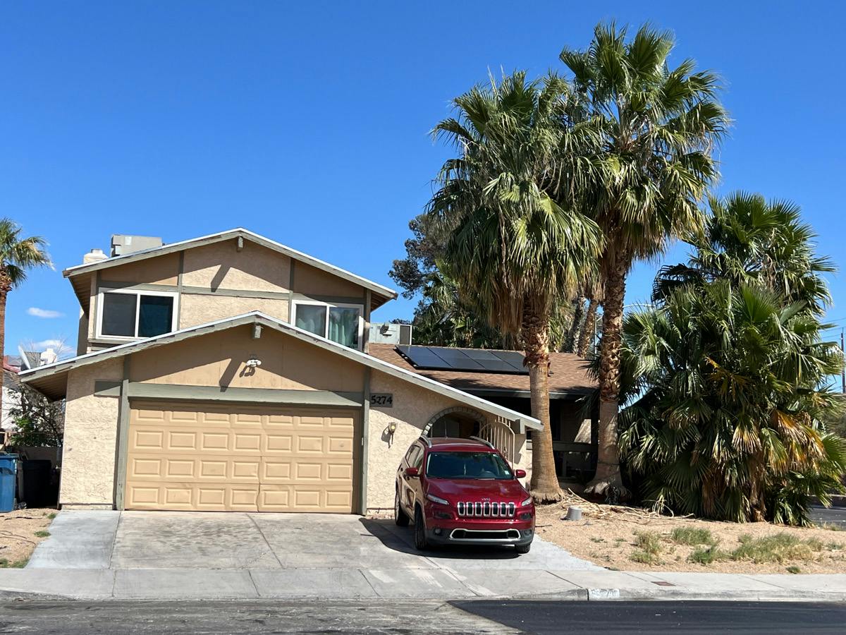 Annie Oakley Dr, Las Vegas, NV 89120