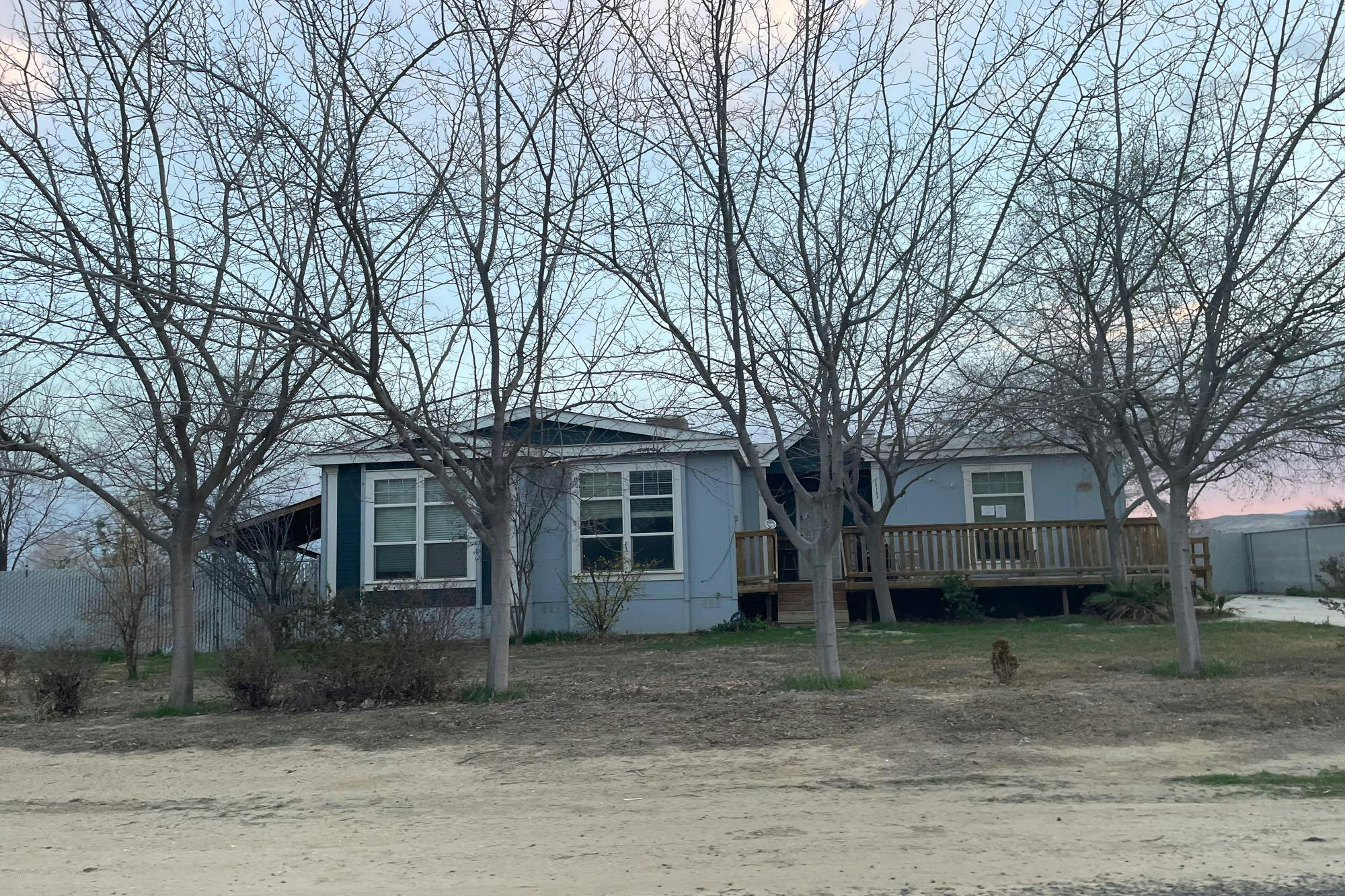 Carousel Ave, Taft, CA 93268