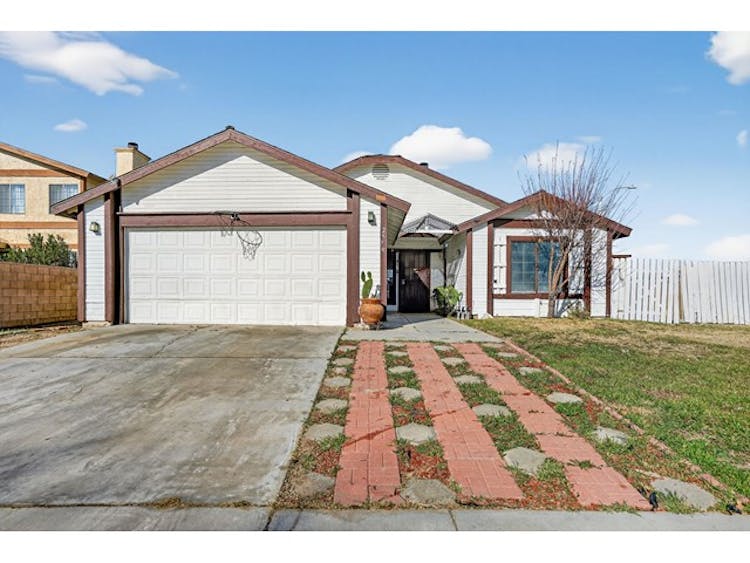 2559 East Avenue J2 Lancaster, CA 93535, Los Angeles County