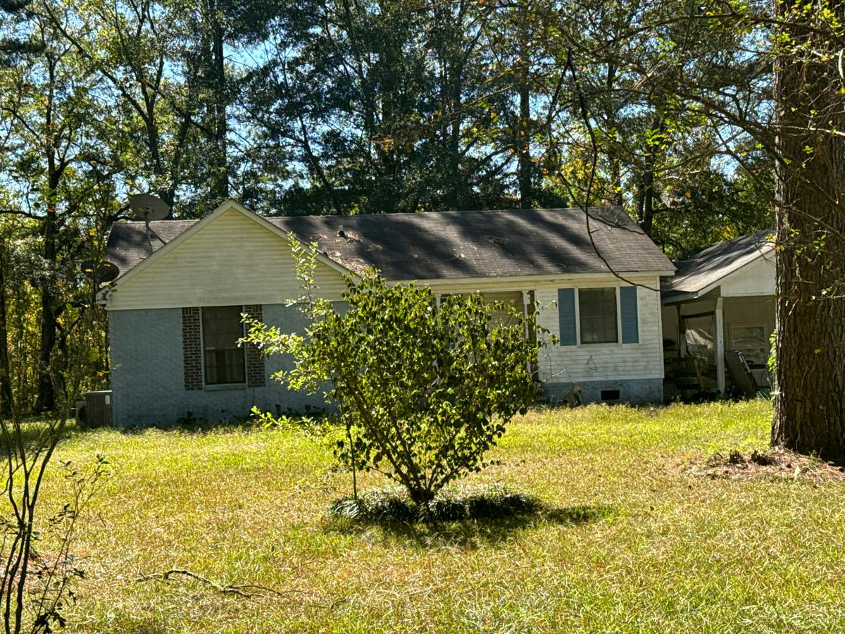 River Road Est, Taylorsville, MS 39168