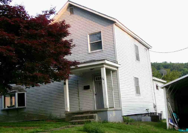 8 Jefferson St Tidioute, PA 16351, Warren County