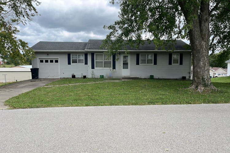 1404 Birdsong St California, MO 65018, Moniteau County