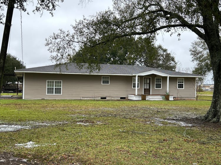 1606 Airport Road Jennings, LA 70546, Jefferson Davis County