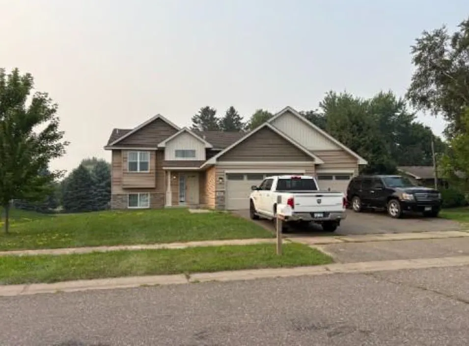 1310 17th Avenue SE Cambridge, MN 55008, Isanti County