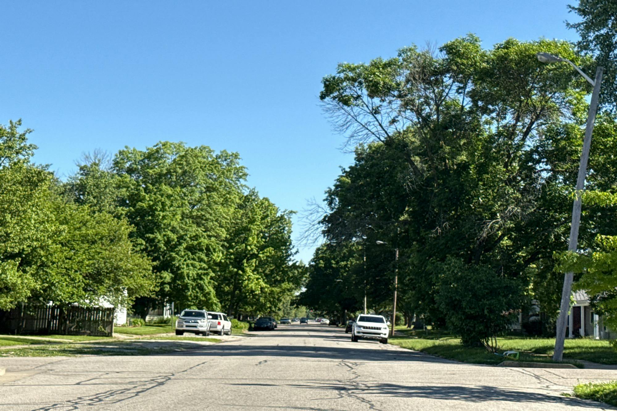 Home Ave, Columbus, IN 47201
