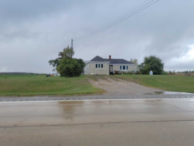 1899 Grindstone Rd Port Austin, MI 48467, Huron County