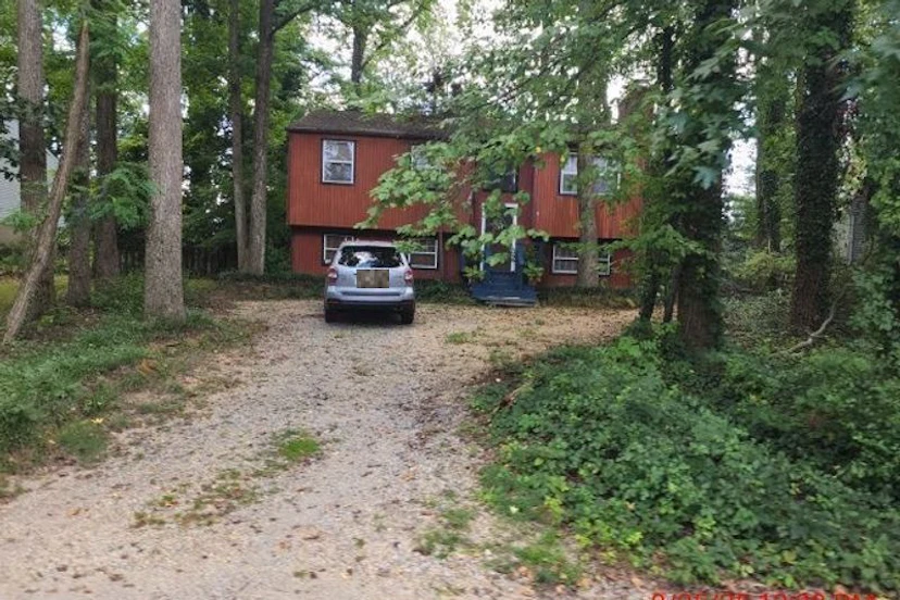 111 Arundel Avenue