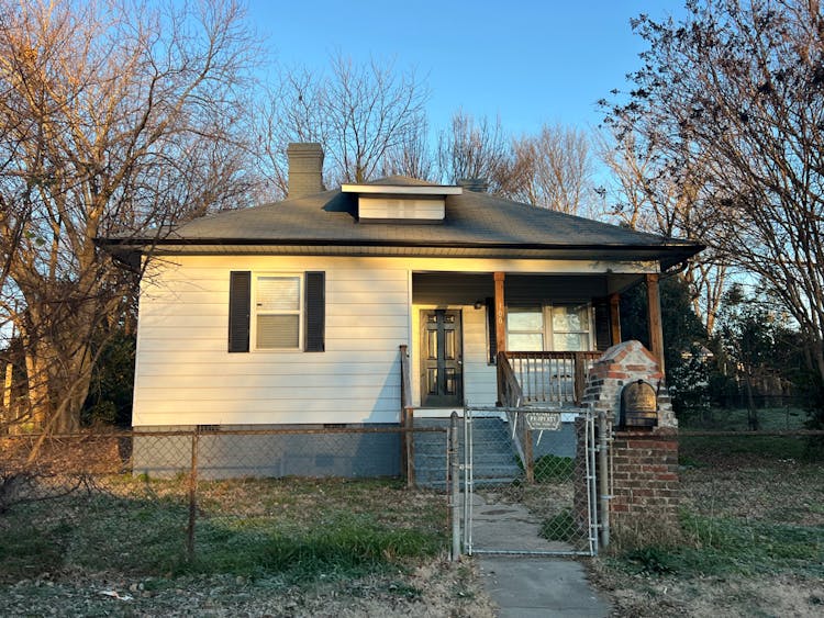 300 South Crigler Street Charlotte, NC 28208, Mecklenburg County