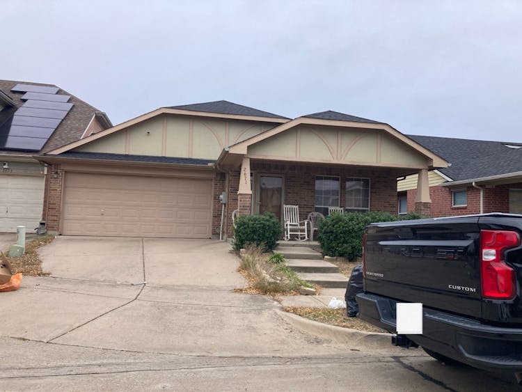 2671 Basswood Dr Grand Prairie, TX 75052, Dallas County