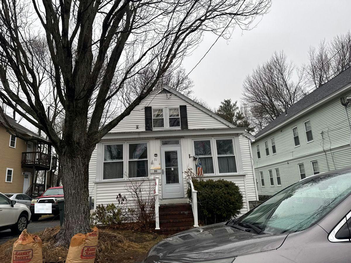 Lincoln St, North Andover, MA 01845
