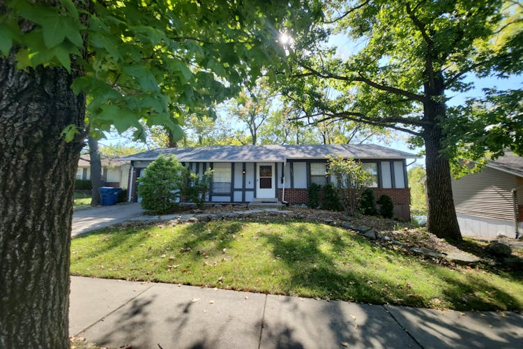 2355 Sarthe Ct Maryland Heights, MO 63043, St. Louis County