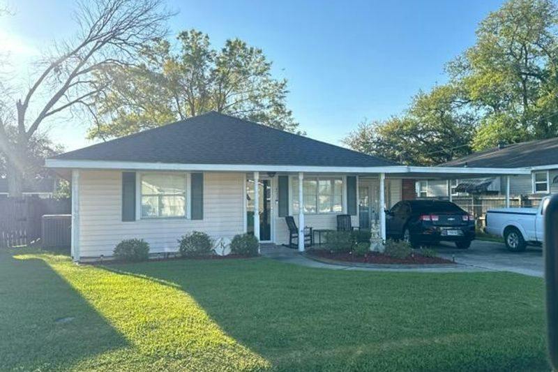 Maple Loop, LA Place, LA 70068
