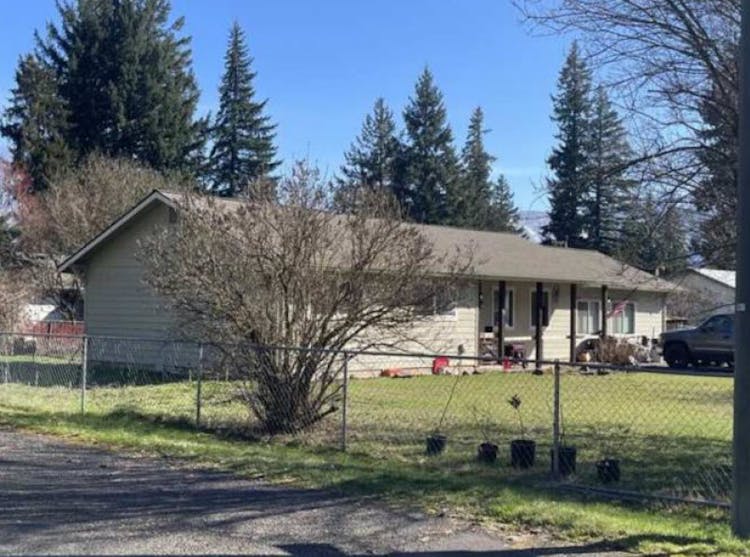 82 Alpine Lane Carson, WA 98610, Skamania County