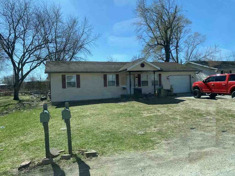 2204 Catalina Ln Springfield, IL 62702, Sangamon County