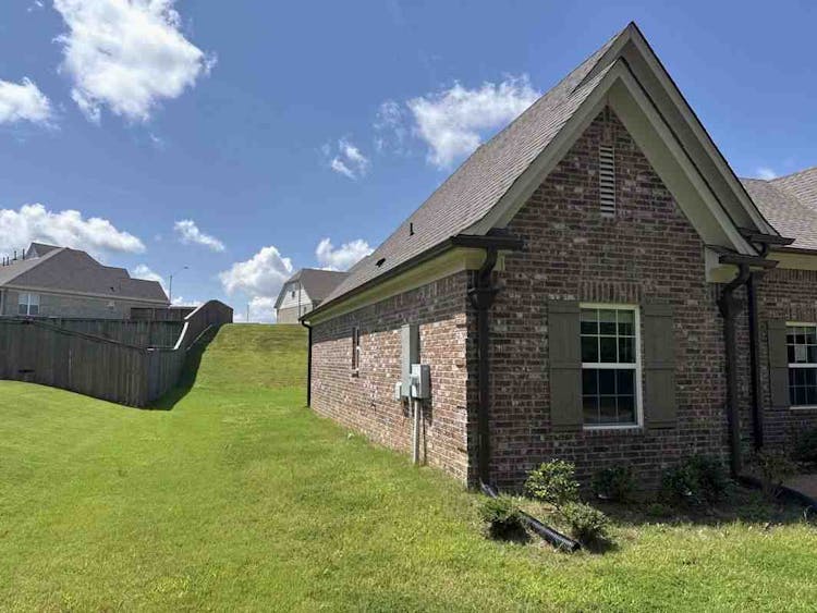 219 Magnolia Heights Dr Hernando, MS 38632, De Soto County