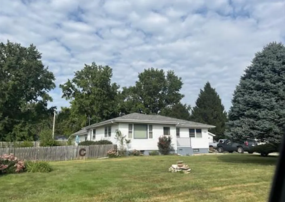 1738 S Washington St Tilton, IL 61833, Vermilion County