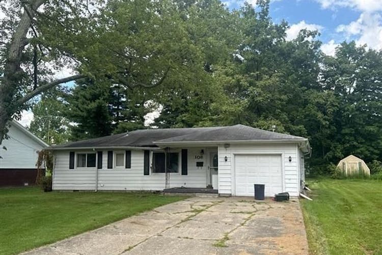 108 Chaplin St Robinson, IL 62454, Crawford County