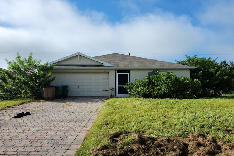 414 NW 13th Terr Cape Coral, FL 33993, Lee County