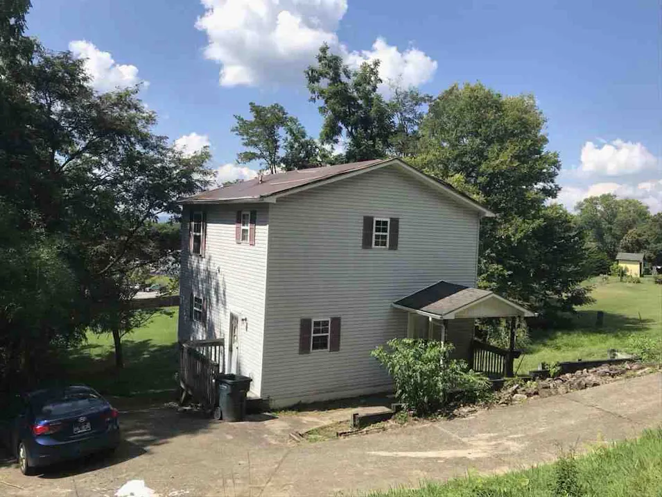 114 Robinson St Greeneville, TN 37743, Greene County