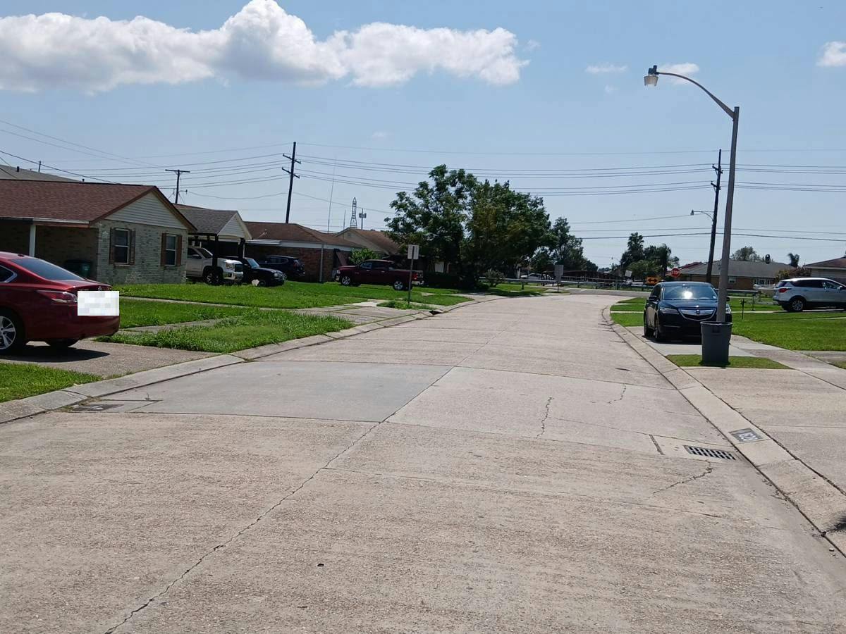 Farrington Dr, Marrero, LA 70072