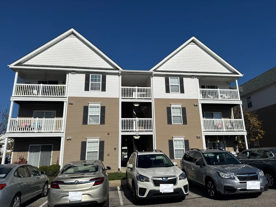 9755 Newham Dr Unit 10f, Saint Louis, MO 63123, St. Louis County