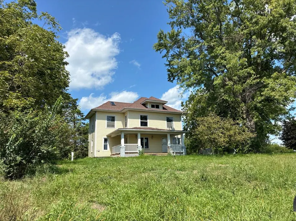 28103 440th St Russell, IA 50238, Lucas County