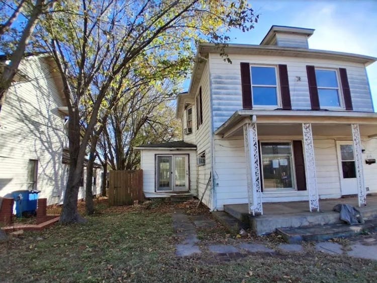 315 W 8th St Chandler, OK 74834, Lincoln County