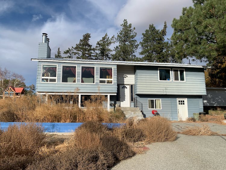 416 W Ash St Waterville, WA 98858, Douglas County