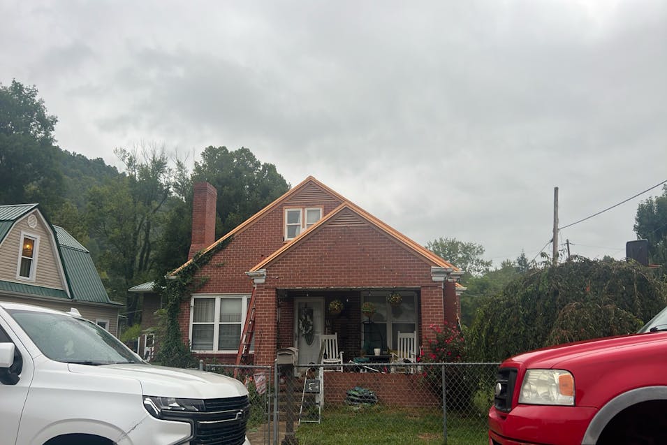 319 Blondell Ave Appalachia, VA 24216, Wise County