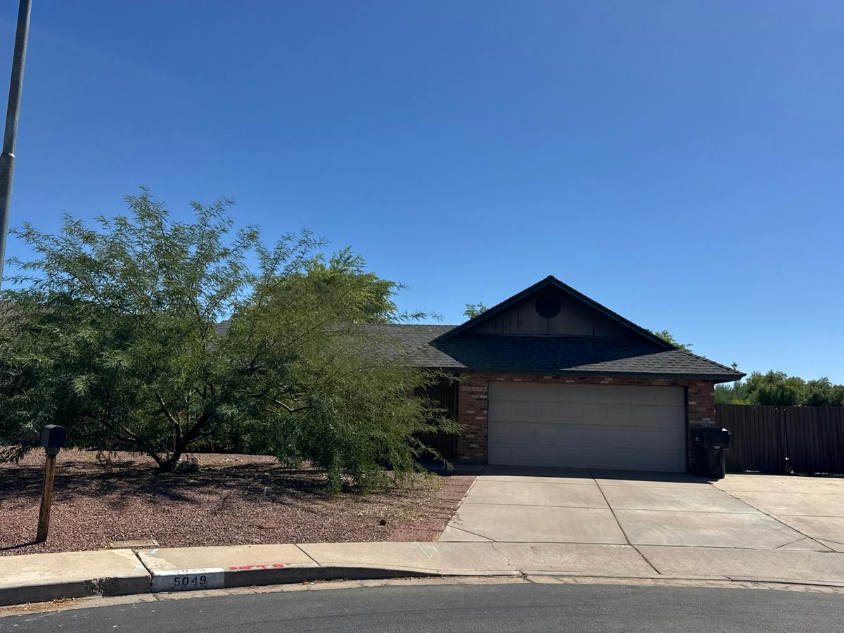 Fox Cir, Mesa, AZ 85205