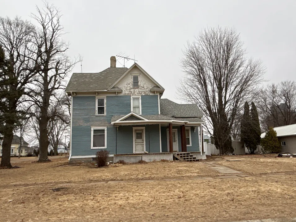 1671 468th St Toeterville, IA 50481, Mitchell County