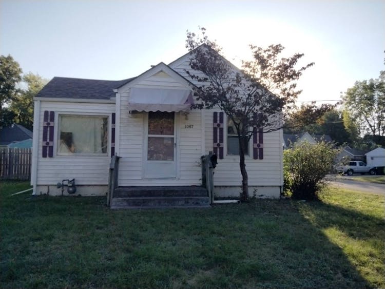 1007 South Main Street Harrisonville, MO 64701, Cass County