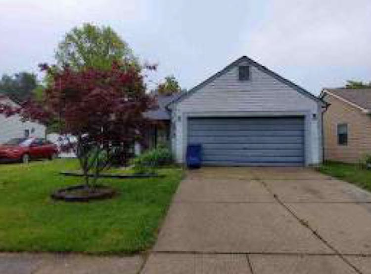 3012 Argonne Ct Columbus, OH 43232, Franklin County