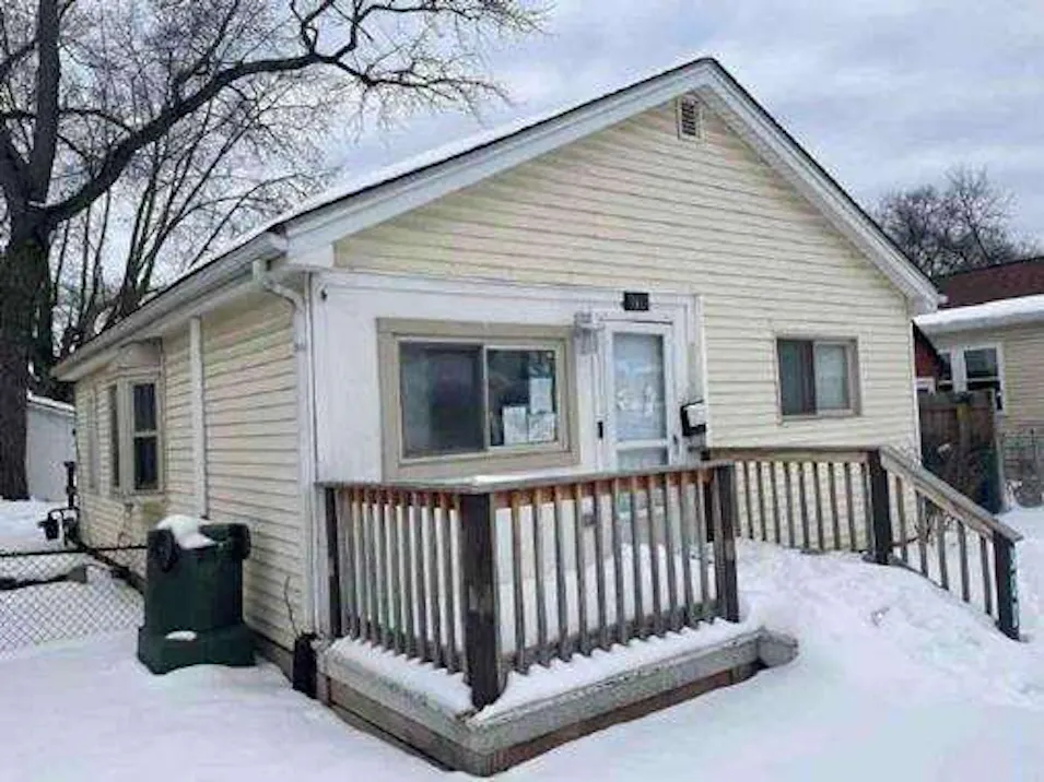 3003 Hiawatha St Columbus, OH 43224, Franklin County