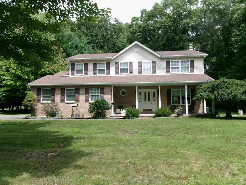 136 Longwoods Drive Saylorsburg, PA 18353, Monroe County
