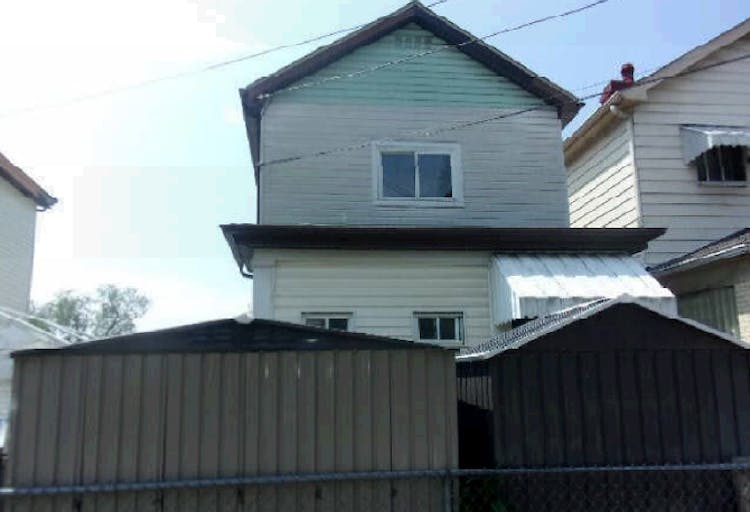 805 Railroad St Mc Kees Rocks, PA 15136, Allegheny County