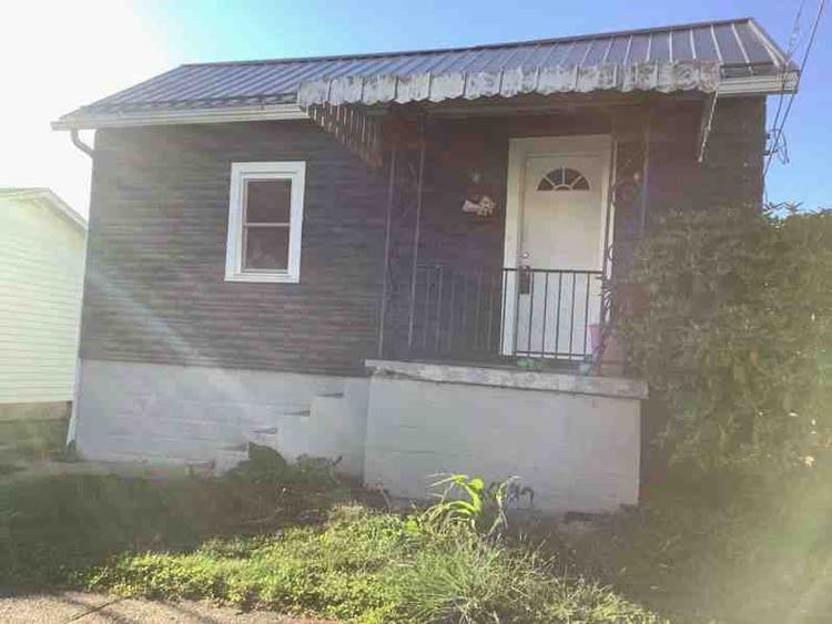 53 Linden Ave Moundsville, WV 26041, Marshall County