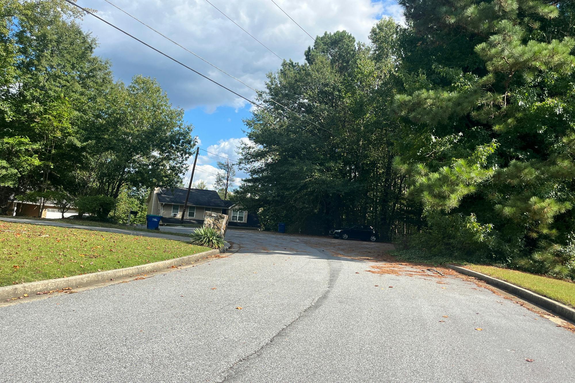 Woody Path Ln, Atlanta, GA 30349