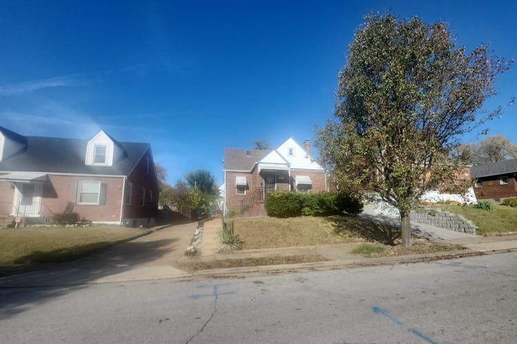 3805 Oakridge Blvd Saint Louis, MO 63121, St. Louis County