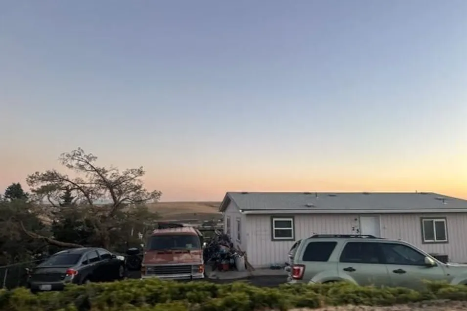 25 NE Mount Hebron Dr Pendleton, OR 97801, Umatilla County