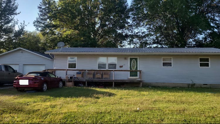 434 W Bedford St Marshfield, MO 65706, Webster County