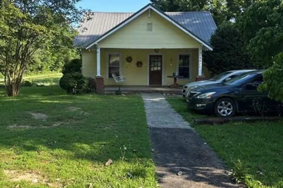 1977 Airport Rd Oxford, AL 36203, Calhoun County